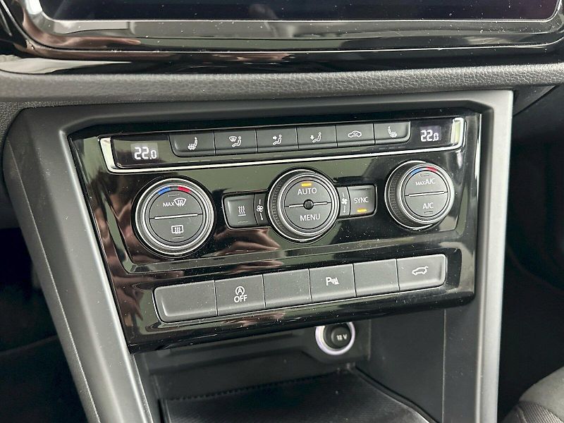 Volkswagen Touran (2022) Comfortline 2.0 TDI 90kW - fotka 20 z 33