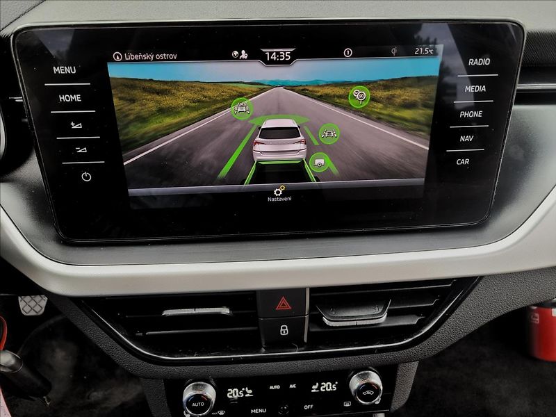Škoda Kamiq 1,0 TSI,TFT,NAVI,VÝHŘEV,KLIMA - fotka 29 z 50