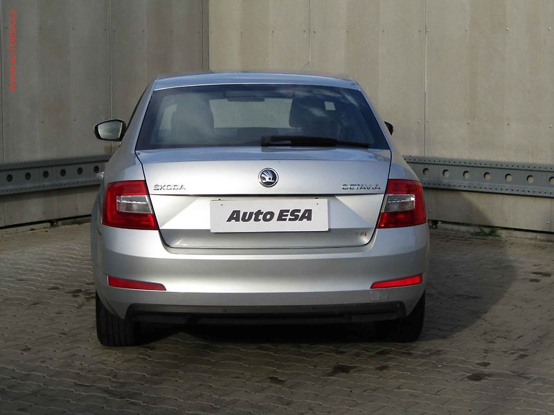 Škoda Octavia (2013) 1.4 TSi, ČR, Ambition, AC, TZ - fotka 5 z 18