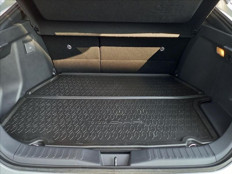 Toyota C-HR 2,0 Style  PHEV - fotka 11 z 14