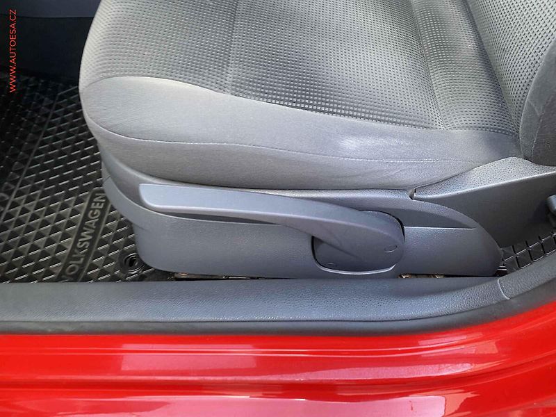 Volkswagen Polo (2008) 1.2 HTP, 2.maj,ČR, AC, tempo - fotka 14 z 17