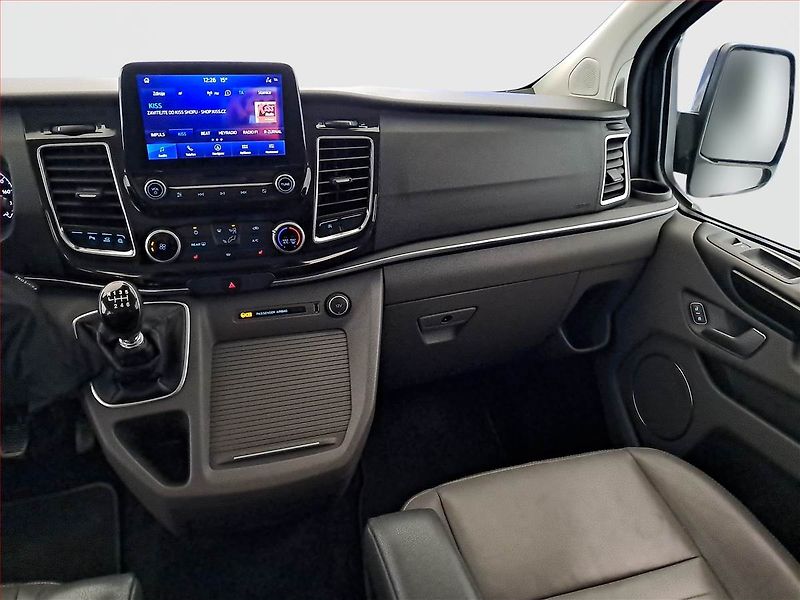 Ford Tourneo Custom (2021) Titanium 2.0 EcoBlue mHEV, ČR - fotka 8 z 21