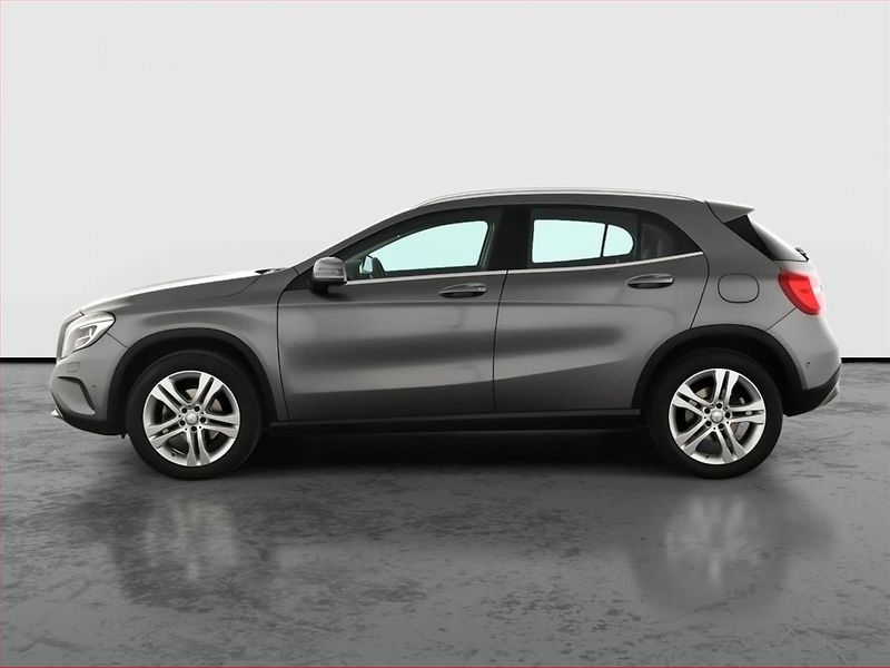Mercedes-Benz GLA (2016) 200 CDI 4MATIC, 4X4 - fotka 3 z 18
