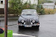Jaguar S přijíždí na stanoviště v Litvínově.