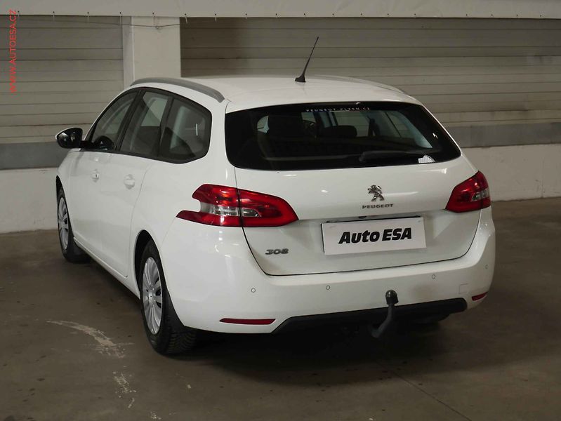Peugeot 308 (2015) 1.2 PT, ČR, Active, TZ - fotka 4 z 19