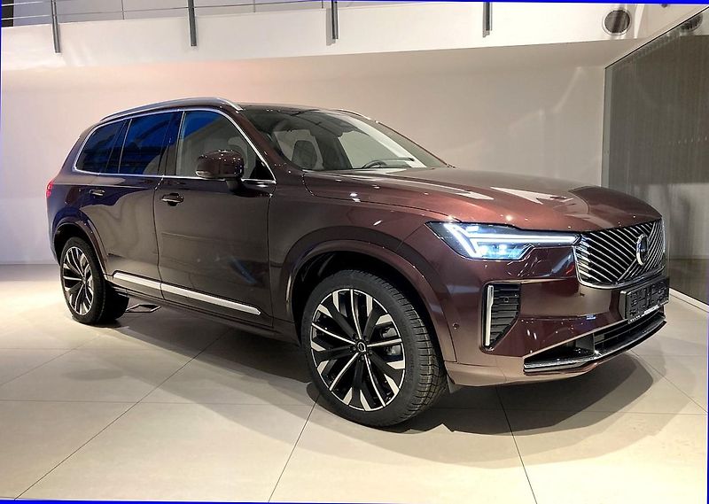 Volvo XC90 (2026) B5 AWD PLUS BRIGHT  - fotka 3 z 20