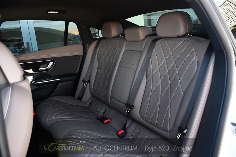 Mercedes-Benz EQE 350 VZDUCH 4MATIC - fotka 14 z 52
