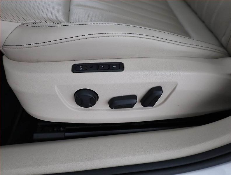 Škoda Superb (2020) Laurin&Klement 2.0 TSI - fotka 16 z 18