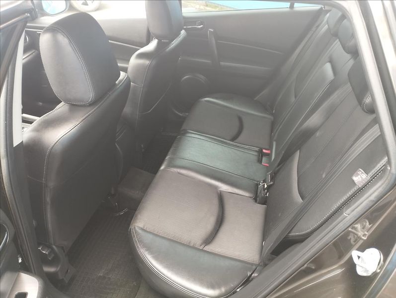 Mazda 6 2,2 D 120KW - fotka 8 z 18