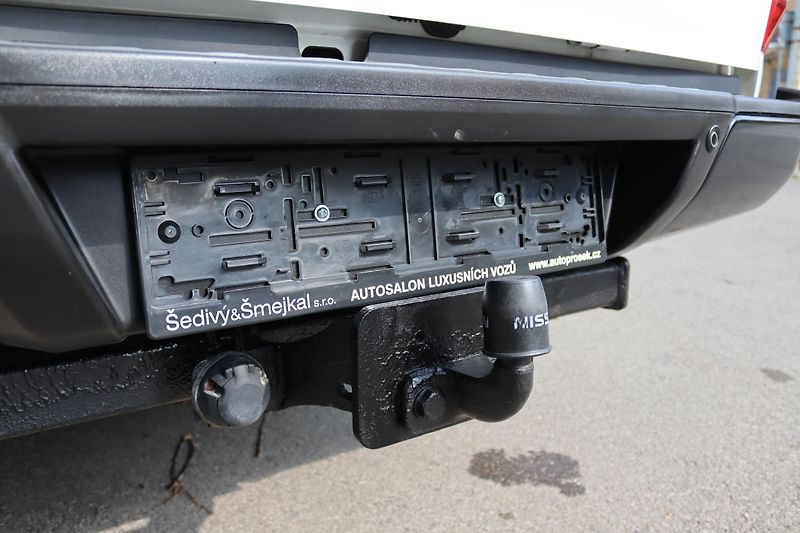 Nissan Navara 2.3dCi 4X4 AT 140kW DPH - fotka 43 z 50