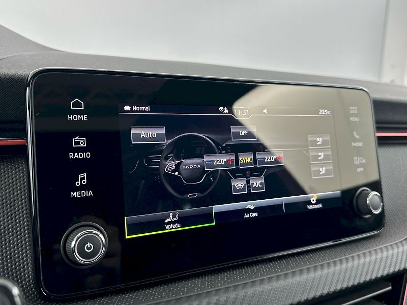Škoda Kamiq (2025) DSG 1.0TSI 85kW Monte Carlo - fotka 18 z 32