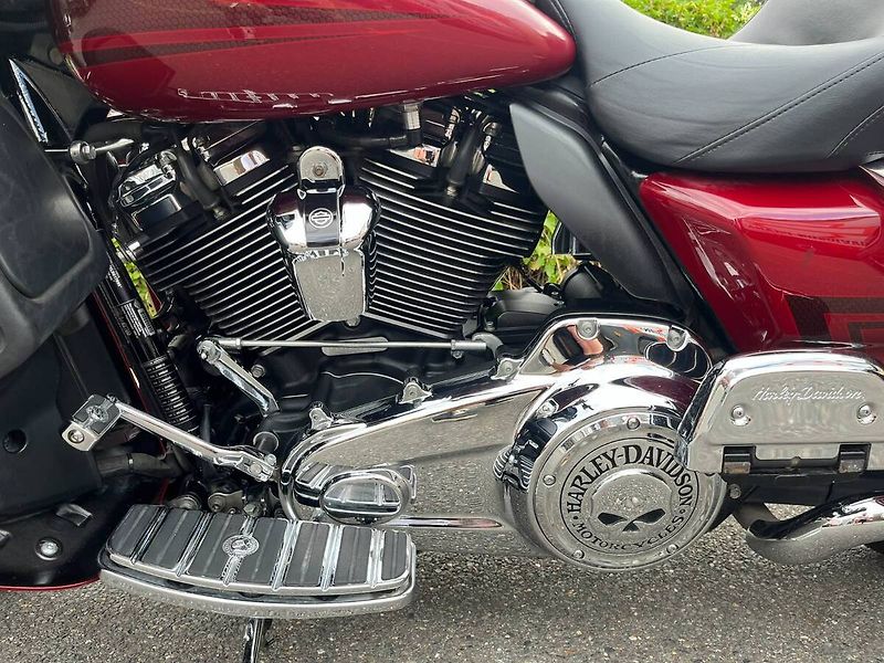 Harley-Davidson FLHTK Electra Glide Ultra Limited 1868 (2020) REZERVACE - fotka 14 z 16