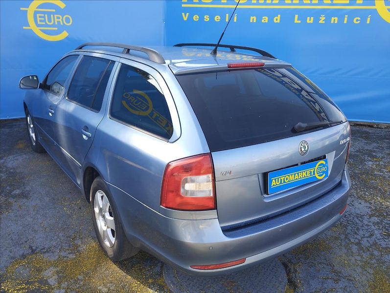 Škoda Octavia 1,6 MPi 75KW DSG - fotka 6 z 18