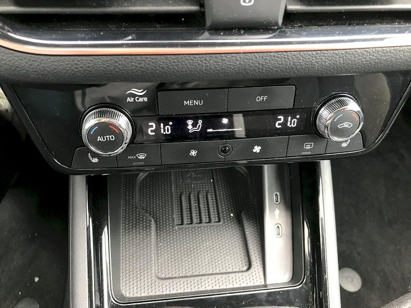 Škoda Kamiq (2024) SELEC TSI 110/1.5 A7F - fotka 21 z 25
