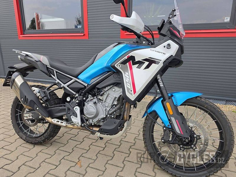 CFMOTO 450 MT-R (2026) - fotka 1 z 1