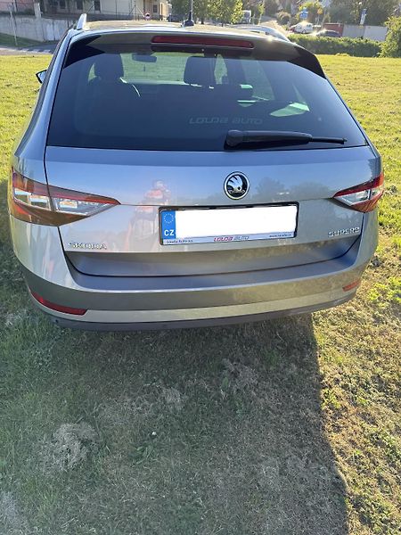Škoda Superb (2017) - fotka 4 z 10