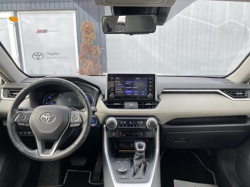 Toyota RAV4 2.5HSD, ČR, Executive, 4x4 - fotka 10 z 20