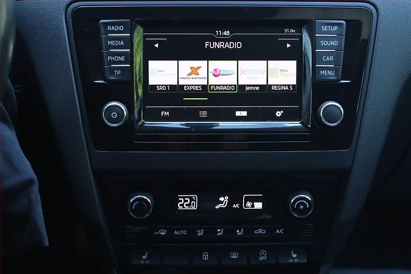 Škoda Rapid (2015) Spaceback 1.6 TDI, Serv.kniha - fotka 12 z 21