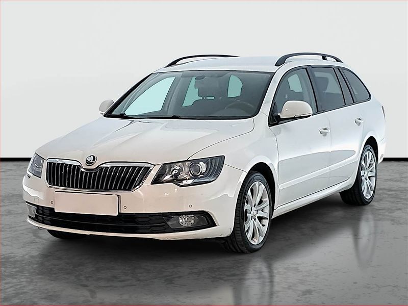 Škoda Superb (2014) Ambition 2.0 TDI, Xenony - fotka 2 z 15