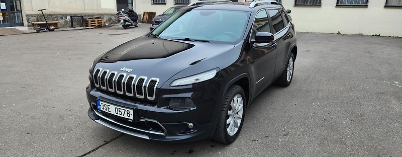 Jeep Cherokee (2015) 2.0D MJET LIMITED AWD LED DPH - fotka 11 z 54