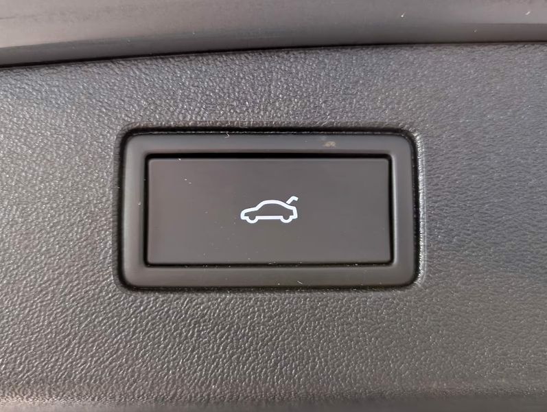 Volkswagen Tiguan TDI 4M R-Line HuD IQ Pano 360 - fotka 27 z 28