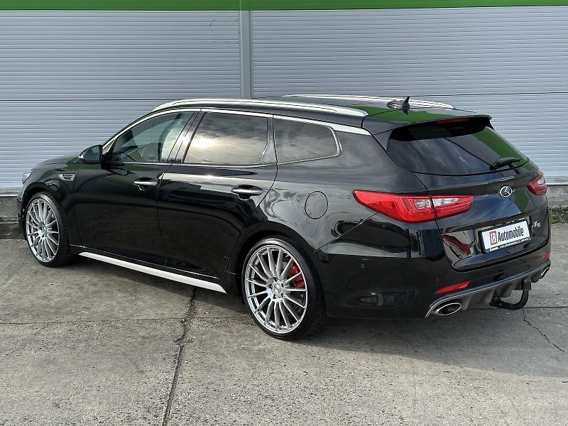 Kia Optima GT 2.0TGDi H-Matic Sportswagon - fotka 6 z 57