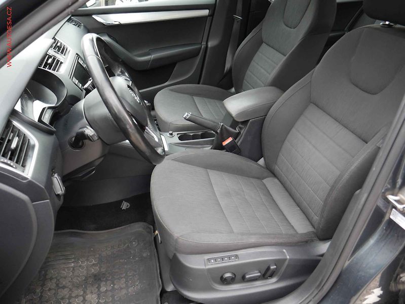 Škoda Octavia (2016) 1.6 TDi, AC, bixen. - fotka 9 z 22