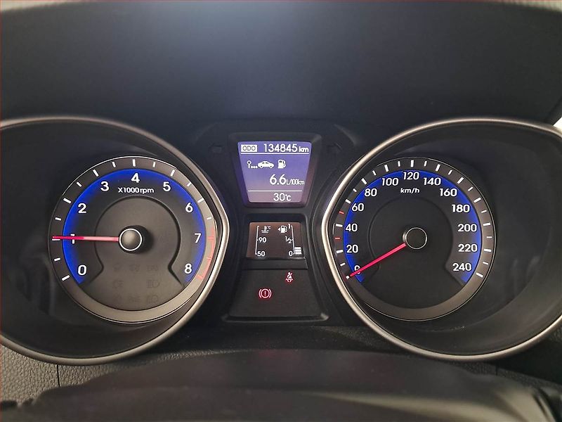 Hyundai i30 (2015) 1.6 GDI, ČR,1.maj, Serv.kniha - fotka 11 z 15