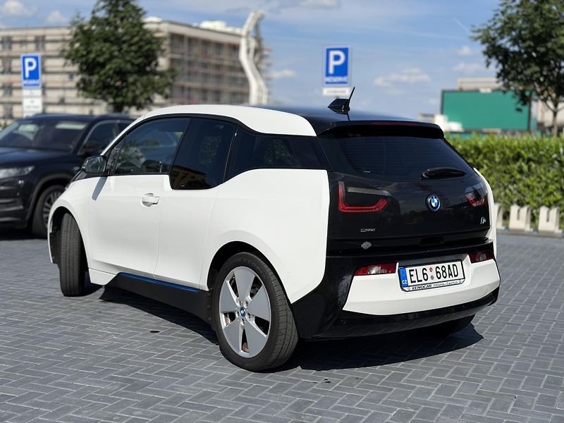 BMW i3 (2016) 60ah 125 kW - fotka 4 z 23