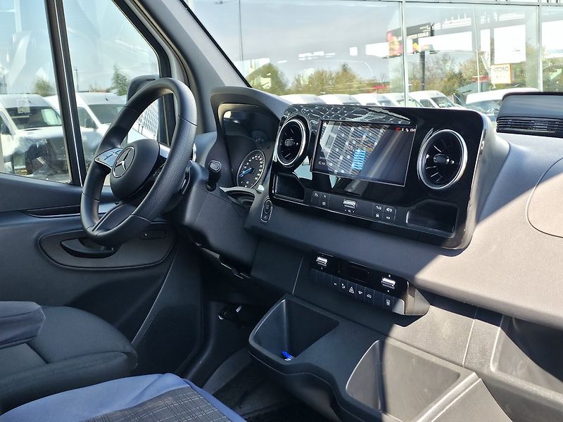 Mercedes-Benz eSprinter 320 KAWA PRO L 81kWh - fotka 12 z 26