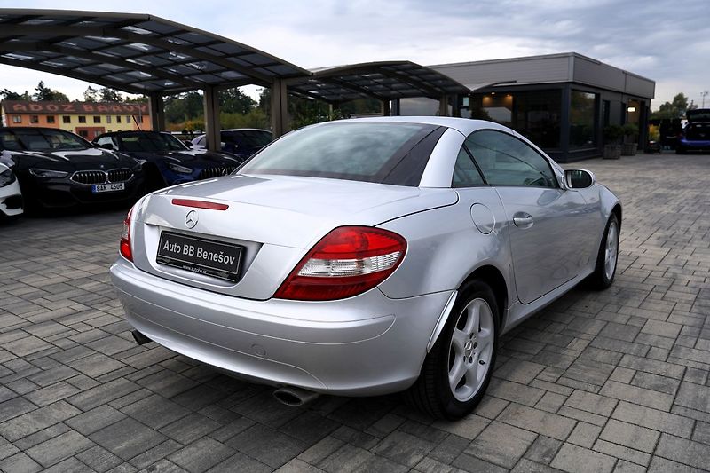 Mercedes-Benz SLK 200/165PS/kůže/manuál - fotka 6 z 37