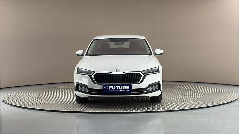 Škoda Octavia 2.0 TDI DSG Style Combi - fotka 3 z 25