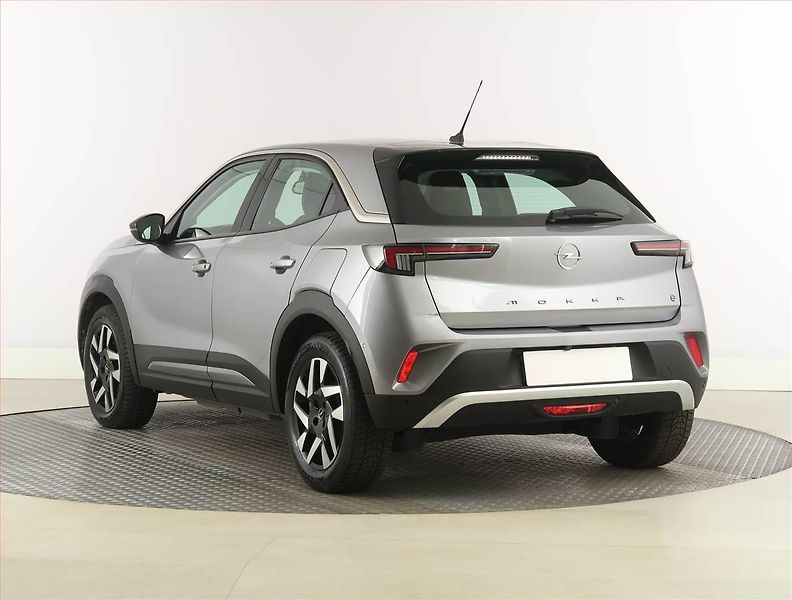 Opel Mokka (2022) Electric 50 kWh, SoH 99% - fotka 4 z 24