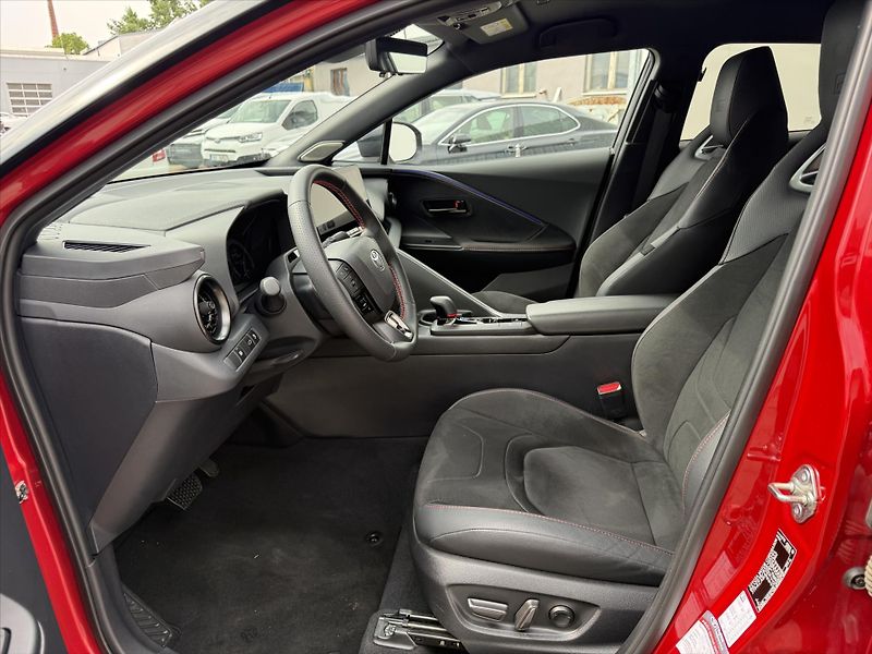 Toyota C-HR 2,0 GR Sport Pre. Edition,4x4 - fotka 9 z 27