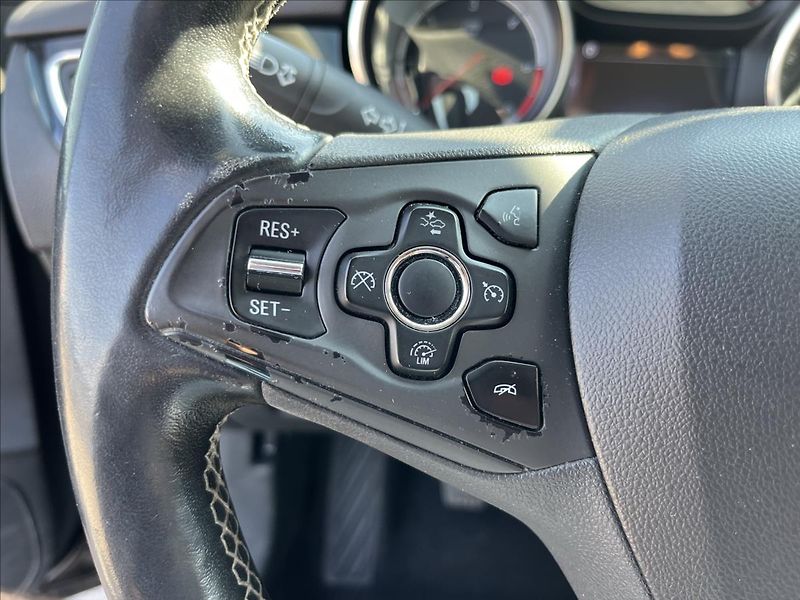Opel Astra 1,6 CDTi + KLIMA NAVI SERVIS - fotka 26 z 42