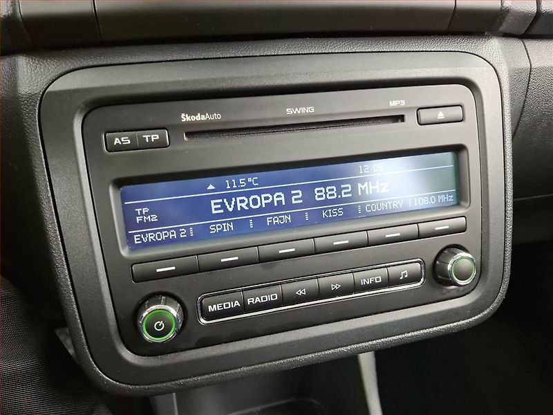 Škoda Fabia (2012) 1.2 TSI, Tempomat - fotka 14 z 16