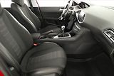 Peugeot 308 (2018) Style 1.2 PureTech, ČR,1.maj - náhled 7