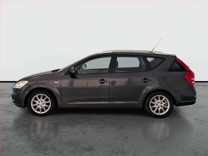 Kia Ceed (2010) 1.6 CRDi - fotka 3 z 17