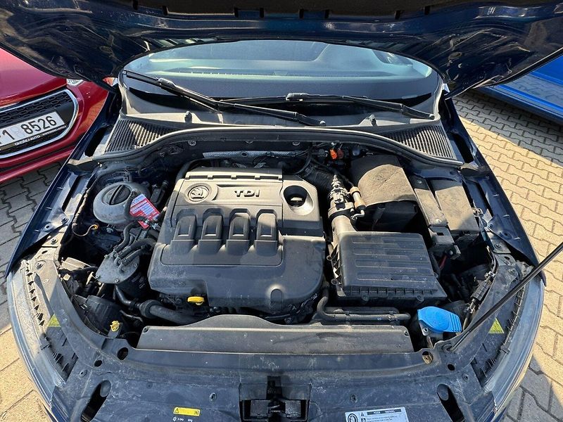 Škoda Octavia (2014) 1,6 TDI 77 KW TAŽNÉ KOLA - fotka 36 z 41