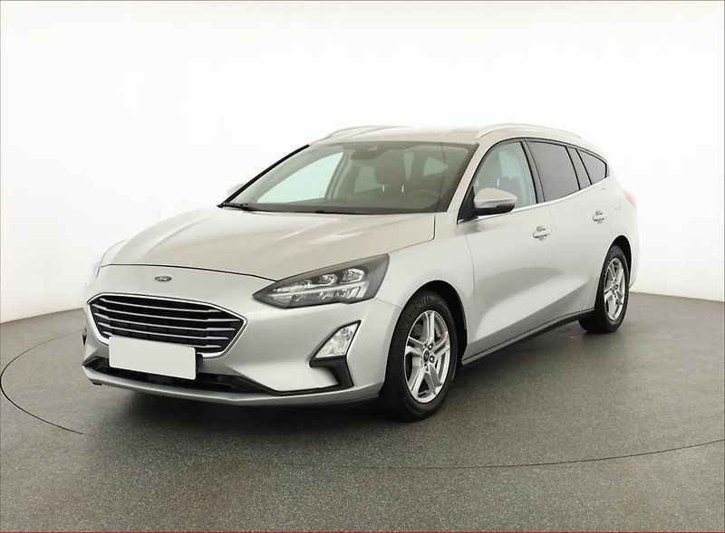 Ford Focus (2020) 1.5 EcoBlue, Tempomat - fotka 2 z 21