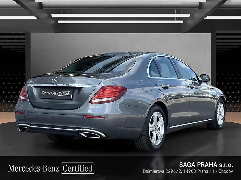 Mercedes-Benz Třídy E E-Třída 250 - fotka 4 z 23