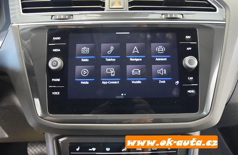 Volkswagen Tiguan 2.0 TDI LIFE 4 MOTION DSG  - fotka 41 z 57