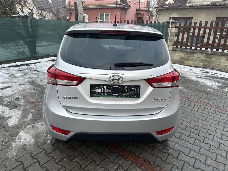 Hyundai ix20 1,6 AUTOMAT 1.majitel - fotka 4 z 23