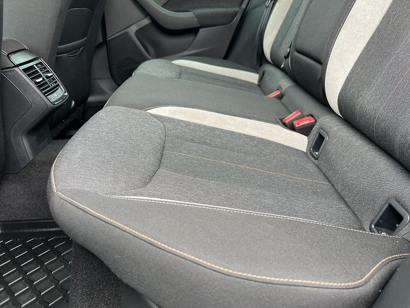 Škoda Kamiq 1.5TSi 110kw Top Selection ČR - fotka 26 z 45