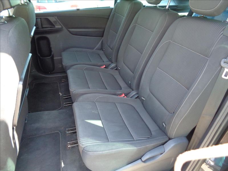 Seat Alhambra 1,4 - fotka 11 z 17