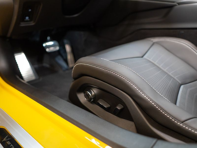 Chevrolet Corvette (2026) 6.2 Cabrio 3LT Z51 Facelift - fotka 17 z 44