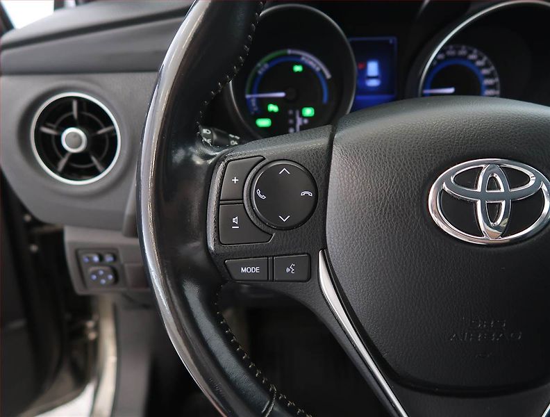 Toyota Auris (2018) Executive Hybrid, Automat, ČR - fotka 19 z 24