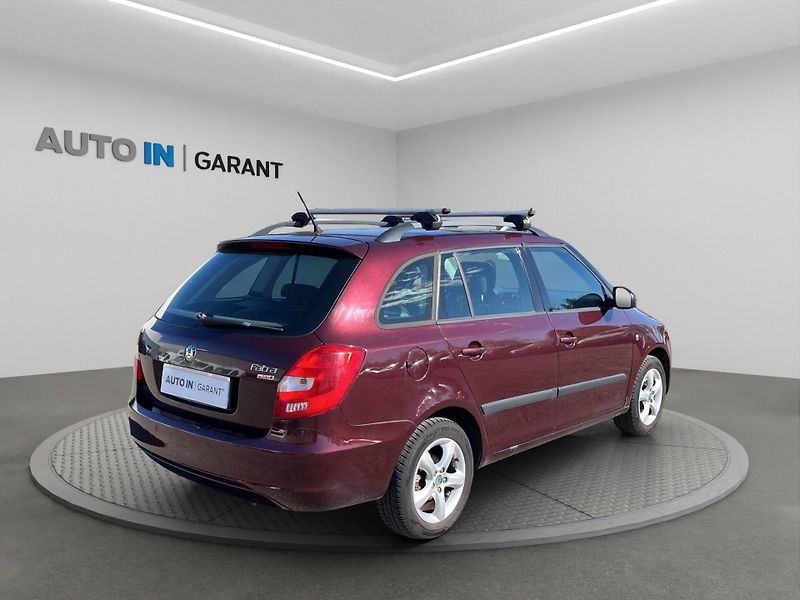 Škoda Fabia (2012) Elegance 1.2 TSi 77kW, ČR, ser - fotka 5 z 19
