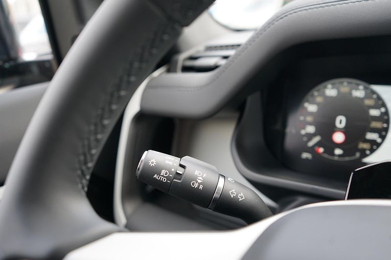 Land Rover Defender (2026) 110 3,0 S D200 - fotka 22 z 35