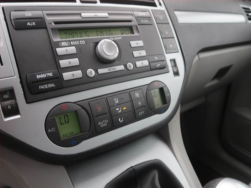 Ford C-MAX (2006) 1.6 TDCi, Serv.kniha, nová STK - fotka 12 z 13